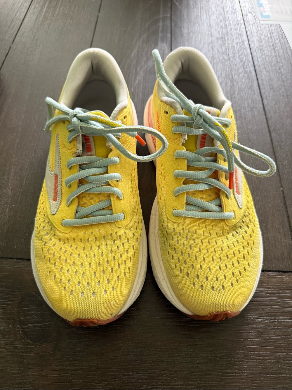 Women’s size 8 brooks adrenaline